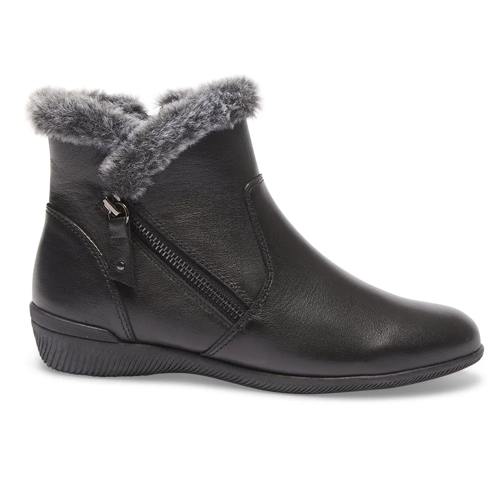 Willow Boot in Black Leather